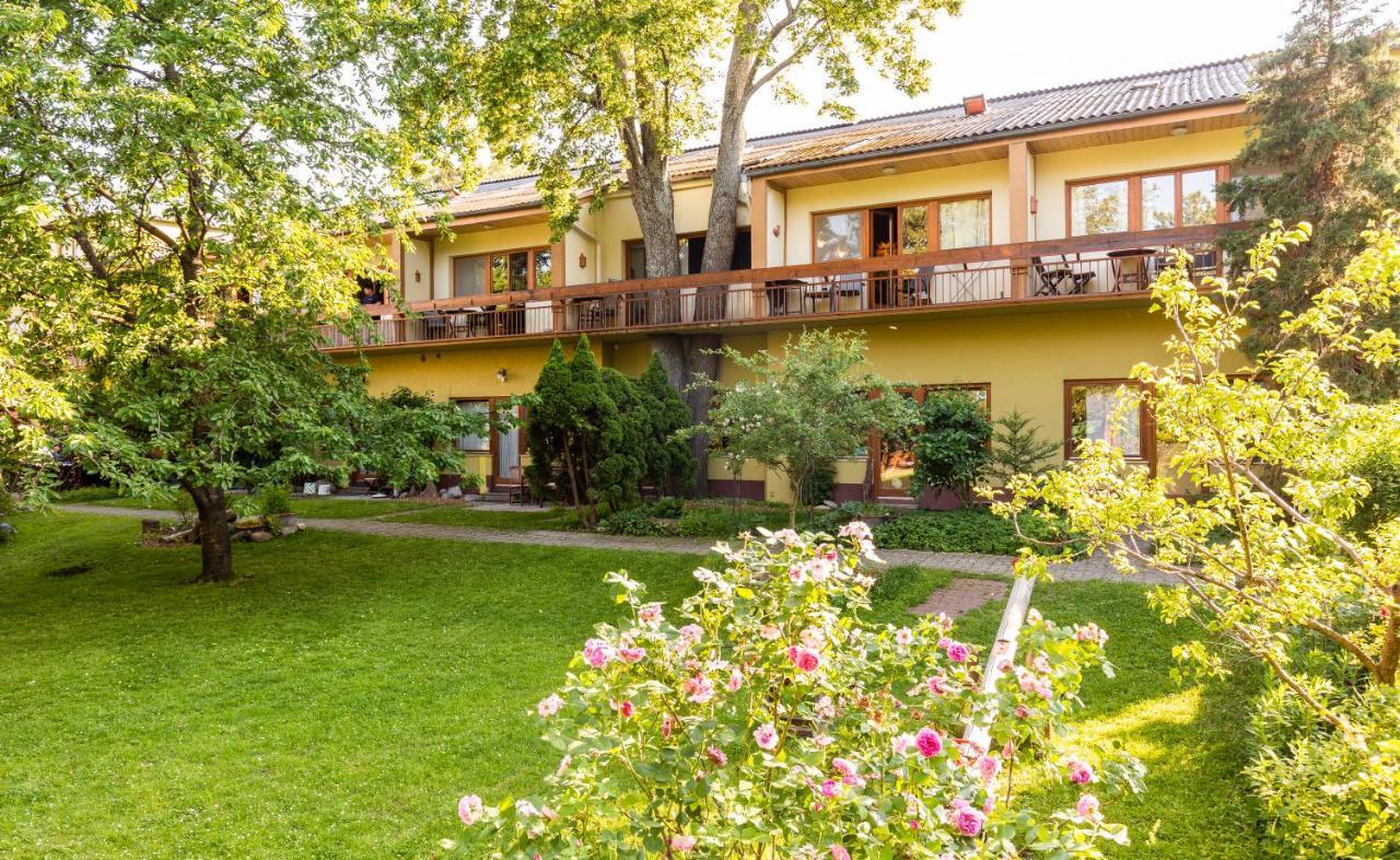 Appartementhaus Witzmann Bad Voeslau Exterior foto