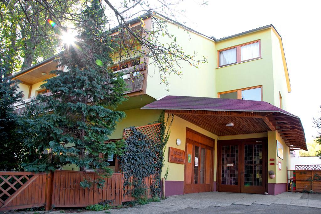 Appartementhaus Witzmann Bad Voeslau Exterior foto